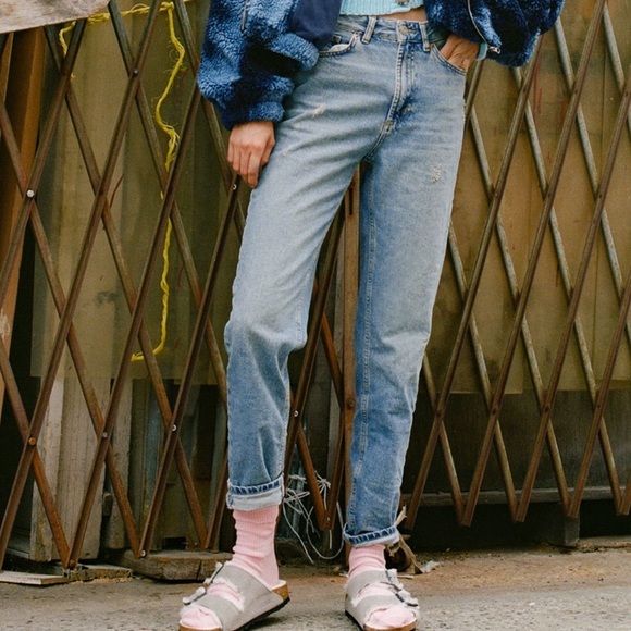 BDG Denim - NWT BDG high rise mom jeans